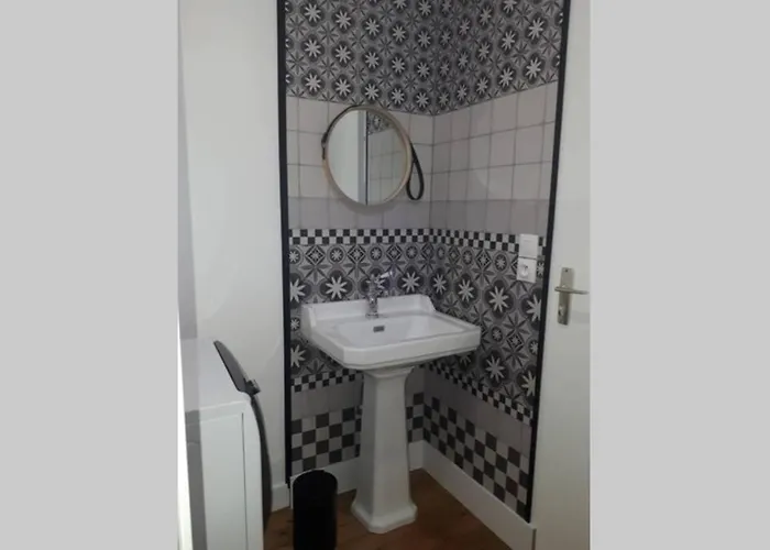 A Bon Port Apartment *